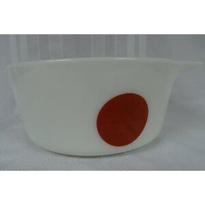 Pyrex Vintage White w/ Red Dot Moon Deco 2.5 Casserole Promo Dish 475-B No Lid